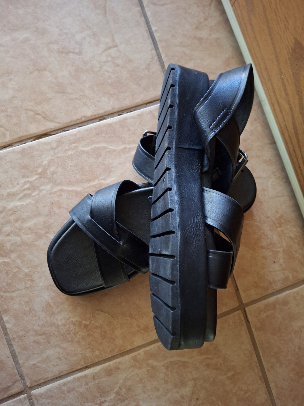 Women’s Black Platform Sandals - Classic Cross Strap